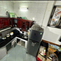 Nhà Xây Mới Chắc Chắn. Ô Tô Nhỏ Đỗ Cửa. Yên Tĩnh Ở Sướng.