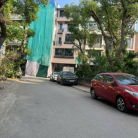 Cần Bán Nhà Riêng Phân Lô Ô Tô Tránh Vỉa Hè Quận Ba Đình - 90M - Giá Chào 31 Tỷ Có Thương Lượng .