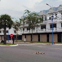 Nhà Phố Thương Mại 100M2 Diện Tích Sử Dụng 300M2 Full Thổ, Công Chứng Ngay