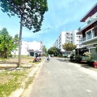 Bán nền góc 2 mặt tiền khu dân cư nam long, đường số 4 & 2 . Full thổ