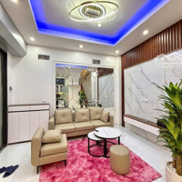 Em Đang Bán Nhà Ngõ 105, Ngách 64, Số 2 Phố Bạch Mai. Diện Tích 29~30M2, 4T, Giá Bán 6.15Tỷ Siêu Đẹp Ạ