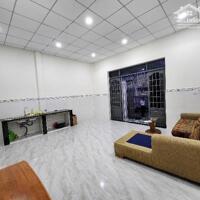 Nhà C4-70m2(ngang 5,8) gần trường TH Trương Văn Thành,Đ Lã Xuân Oai,Q9 -nhỉnh 4ty