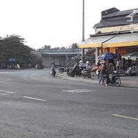 Nhà Hữu Định gần chợ, diện tích 60m có sẵn 50 thổ cư