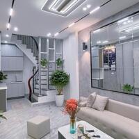 BÁN GẤP NHÀ PHỐ THUỴ KHUÊ - HỒ TÂY - VỊ TRÍ CỰC ĐẸP - GẦN HỒ TÂY - TIỆN ÍCH NHIỀU