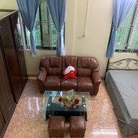 1N1K Nguyên Hồng 40M2 Có Ban Công , Ngõ Nông , Ô Tô Đỗ Cửa, Cực Thoáng Cực Chill