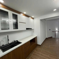 Bán Nhà Võ Chí Công Cầu Giấydiện Tích43M X 6T Xmặt Tiền6.3M Giá Bán 10,9 Tỷ Có Thương Lượng