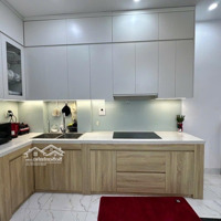 Bán Nhà Quận Hbtdiện Tích35M2 Hơn 7 Tỷ, Thang Máy, Ngõ Thẳng Tắp, 30M Ra Mặt Phố, Ngay Ngã Tư Chợ Mơ