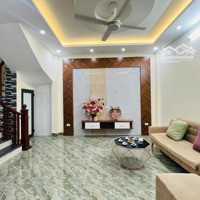 Ô Tô Cách 3M Cầu Thang Máy Nhà 6 Tầng Aeon Long Biên 50M2