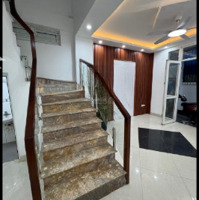 Cần Bán Gấp Nhà Ở Ngô Gia Tự Long Biên, 48M2 Giá Chỉ 5,5 Tỷ