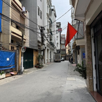 Đỉnh Cao Chất Lượng - Thang Máy - Nhà Tự Xây, Tự Thiết Kế Cực Đẹp Ôtô Ngủ Trong Nhà - Khu Dân Cư