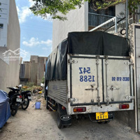 Bán Đất Mặt Tiền Đường Ngay Ngã Tư Thủ Đức. 4.2 X 16.5 = 69M2, Chỉ 7.5 Tỷ