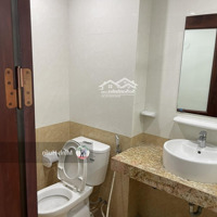 Cho Thuê Nhà Hoàng Ngândiện Tích40Mx 6T Ngõ Rộng Thông Tứ Phía Nội Thất Đầy Đủ Giá 16 Triệu