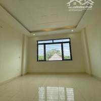 Nhà Đa Sỹ Cách Mặt Phố 20M, 5 Tầng, Nhà Dân Xây Giá Bán Gấp F0, Lh Chị Nguyệt 0979 597 507