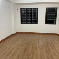 Nhà Đa Sỹ Cách Mặt Phố 20M, 5 Tầng, Nhà Dân Xây Giá Bán Gấp F0, Lh Chị Nguyệt 0979 597 507