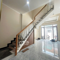 Bán Nhà 2 Lầu Gần Chợ Tam Hoà,Nhà Thờ Bùi Thái Chỉ 3.5 Tỷ ,Đường Thông Ô Tô 7 Chổ,Co Sân Ô Tô.