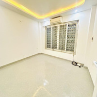 Hơn 5 Tỷ Có Ngay Nhà Đẹp Ở Phố Tam Trinh - Hoàng Mai 30M2, 5 Tầng Ở Ngay