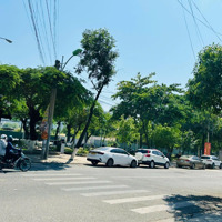 Bán Nhà Cách Biển Chỉ 700M - Cách Đường Dã Tượng 30M - Đường 2 Ô Tô Né Nhau