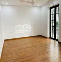 Cho Thuê Shophouse, Liền Kề The Manor Central Parkdiện Tích75M2, 5 Tầng,Mặt Tiền5M Nhà Mới Đẹp Giá 28 Triệu/Th