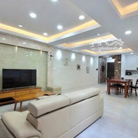 Bán Nhanh Căn Hộ 110M2, 2 Phòng Ngủscenic Valley 1 Giá Bán 8,4 Tỷ Bao Gồm Ô Đâu Xe Hơi Liên Hệ: 0979 884664