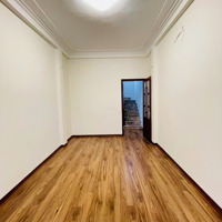 Bán Nhà Đường Vĩnh Hưng 32M Lô Góc Ô Tô Vào Nhà Chỉ 6.9 Tỷ