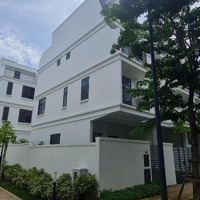 Cần Bán Căn Liền Kề Góc Mãng Xanh Tại Cam Kết Giá Tốt Nhất. Giá Bán 5 Tỷ 6 (Giá Bao Hết Thuế Phí)