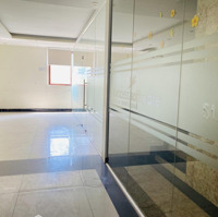 Nhà Nguyên Cănmặt Tiềnhậu Giang, P. 4, Dt: 8X20M. 1 Trệt 5 Lầu, Thang Máy. Giá 65 Triệu/Tháng