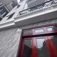 Mót! Bán Nhà Thạch Bàn 32M2 X 5 Tầng, Xây Mới, Sát Đường Oto Giá Chỉ 5.35 Tỷ.