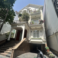 Siêu Biệt Thự Cho Thuê Bàu Bàng, P13. Ngay Etown. Dt: 12X25M. 1 Hầm 4 Lầu. Sân Vườn. Giá 55 Triệu/Tháng