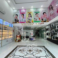 Cho Thuê Nguyên Cănmặt Tiềncộng Hòa, P. 12. Dt: 10X20M, 1 Trệt 3 Lầu Trống Suốt. Giá 65 Triệu/Tháng