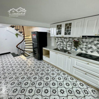 Nhà Đẹp Phố Hào Nam Full Tiện Ích