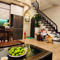 Nhà 50M2- 4 Tầng- Lô Góc 3 Thoáng- Ô Tô Đỗ Gần- Vạn Phúc- 7.7 Tỷ