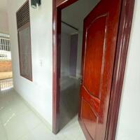 HOT HOT – CHO THUÊ NHÀ MẶT TIỀN VÀNH ĐAI 240m2 GIÁ CỰC MỀM CHỈ 6 TRIỆU/THÁNG!!