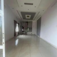 HOT HOT – CHO THUÊ NHÀ MẶT TIỀN VÀNH ĐAI 240m2 GIÁ CỰC MỀM CHỈ 6 TRIỆU/THÁNG!!