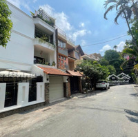 Bán Gấp! Nhà 2Mt +Hẽm Xe Hơi8M Đẹp Nhất Phan Văn Hân, P. 17 (Sát Q. 1). Ngang Đẹp (5X18M) 3 Tầng 4Pn/5Wc