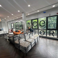 Mặt Phố Nguyễn Ngọc Vũ, Cầu Giấy 70M2, Giá: 39 Tỷ, 7 Tầng, Mt: 12,5M, Lô Góc, Thang Máy, Vỉa Hè 5M