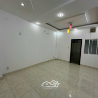 Nhà Riêng Tại Tạ Quang Bửu, Bán Gấp, 4 Tỷ, 22.7M2, 2 Phòng Ngủ 3Wc
