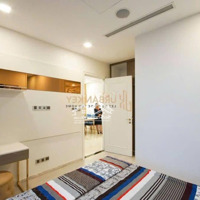 Bán Căn Hộ 2 Phòng Ngủtại Vinhomes Golden River Ba Son, Giá Ưu Đãi 9,5 Tỷ, 68M2