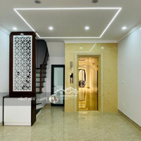 Nhà Cực Đẹp 40M2X6T Thang Máy. Ngõ Nông - Rộng Thoáng, Trung Tâm Phố Nguyễn Khánh Toàn, Đông Quan.