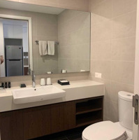 Giá Hợp Lý Bán Căn Hộ 126M2 - 3 Phòng Ngủlancaster Núi Trúc, Vị Trí Vàng Gần Hồ Giảng Võ, View Toàn Tp