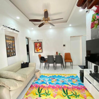 Bán Căn Hộ Tập Thể Bộ Tài Chính - Nguyễn Ngọc Doãn -Diện Tích150M2 - 3 Phòng Ngủ- 2 Vệ Sinh- Ban Công Cực Thoáng!