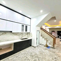 Nhà Phố Chùa Láng, Đường Láng, 52 M2,Mặt Tiền4M, 2 Thoáng, Ô Tô, Kd, 4 Ngủ, 14.5 Tỷ