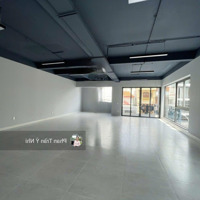 Cho Thuê Căn Góc Đẹp Nguyễn Gia Trí 8M X 25M Trệt 3 Lầu Có Thang Máy