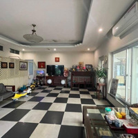 Bán Biệt Thự Sân Vườn 490M - Mặt Phố Lạc Long Quân- 140 Tỷ -0904644050