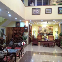 Chính Chủ Bán Nhà Cổ Linh Long Biên, 122M2 Nghỉ Dưỡng Lô Góc Mặt Phố Xem Là Chốt Ngay!