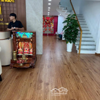 Căn Gócmặt Tiềnngang 7M 4Lầu 3 Tháng 2 P12 Q11