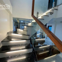 Ban Nhà Lô Góc Nguyễn Văn Cừ, Long Biên 46M, 5 Tầng, 8.8 Tỷ.