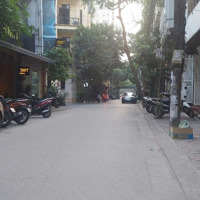 Bán Nhà Khu Nguyễn Chánh. Lô Góc. Ô Tô Tránh Nhau, Có Vỉa Hè. Kinh Doanh Tốt