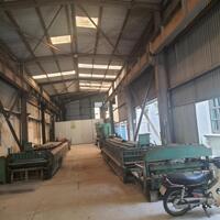 Cho thuê kho mặt phố Ngô Gia Tự 350m2 giá 85k/m2.