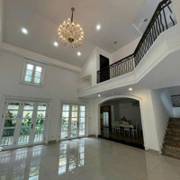 Cho Thuê Biệt Thự Sân Vườn Có Hồ Bơi, Trung Tâm Quận 1, Diện Tích: 12X24M, Hầm Trệt 2 Lầu