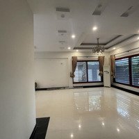 Nguyên Căn Xuân La - Tây Hồ, Nhà Thoáng Đẹp, Phù Hợp Làm Văn Phòng, Người Nước Ngoài Ở, Giá 30 Triệu/Th